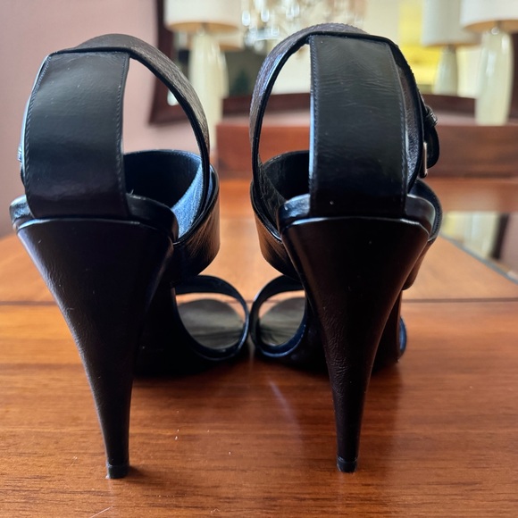 Saint Laurent black ankle strap sandal. Size 9 - Picture 5 of 5